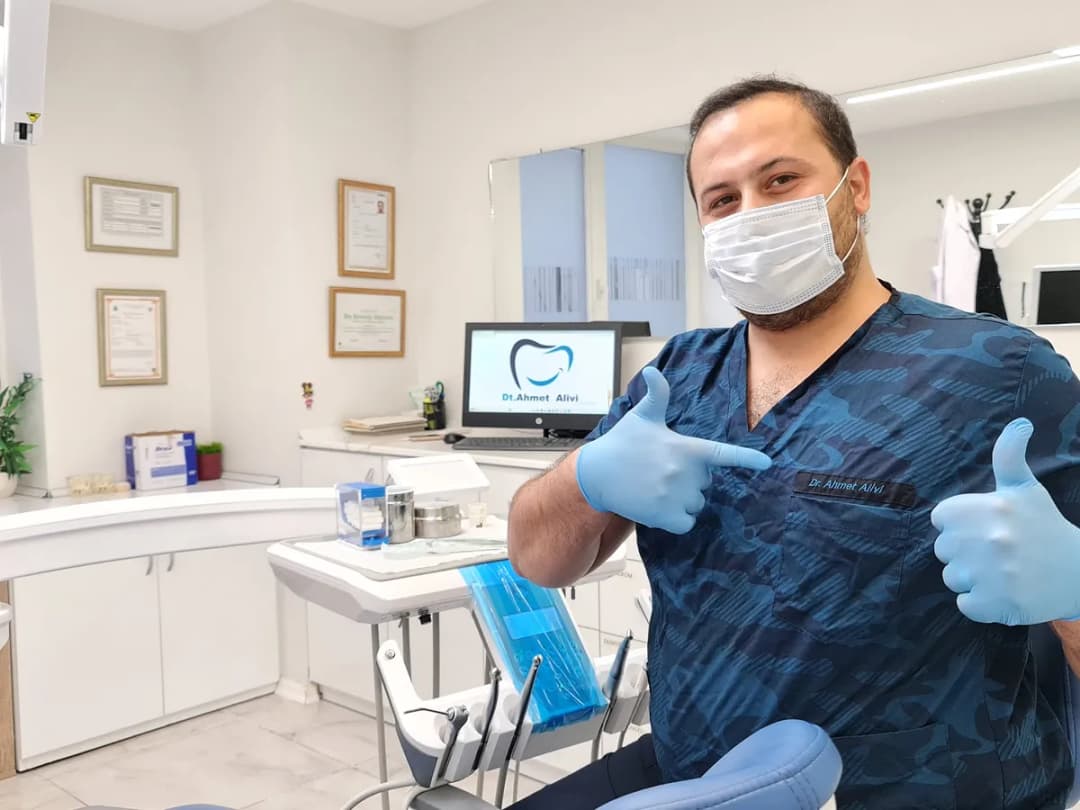 Dentist AHMET ALİVİ/Dental Clinic/طبيب أسنان عربي