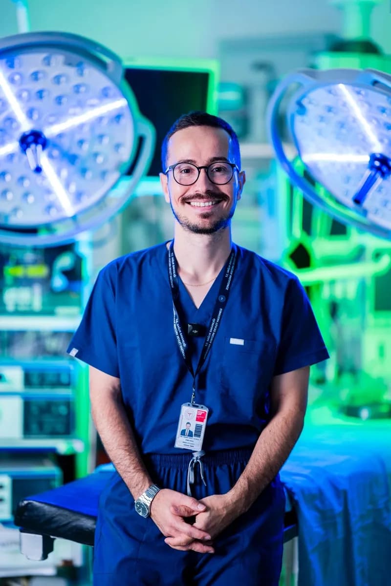 Op. Dr. Enes Kılıç- Üroloji Uzmanı