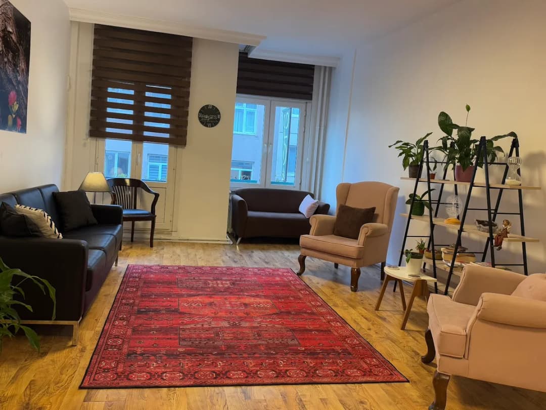 Roots Psikoloji — Mental Health & Psychology in Istanbul