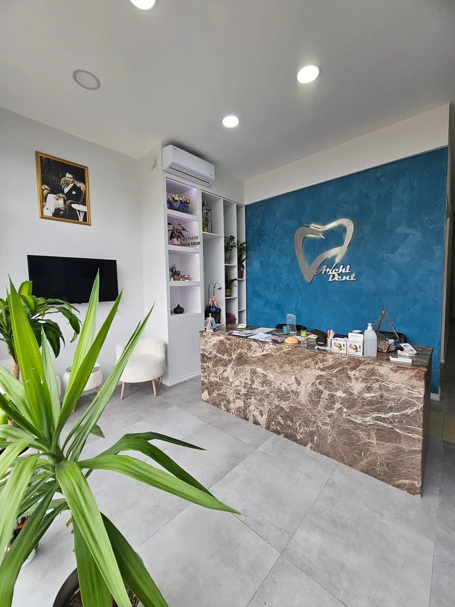 Diş Kliniği - Dental Clinic Dt. Eren Can Dursun Beylikdüzü Marina — Dental Clinics in Istanbul