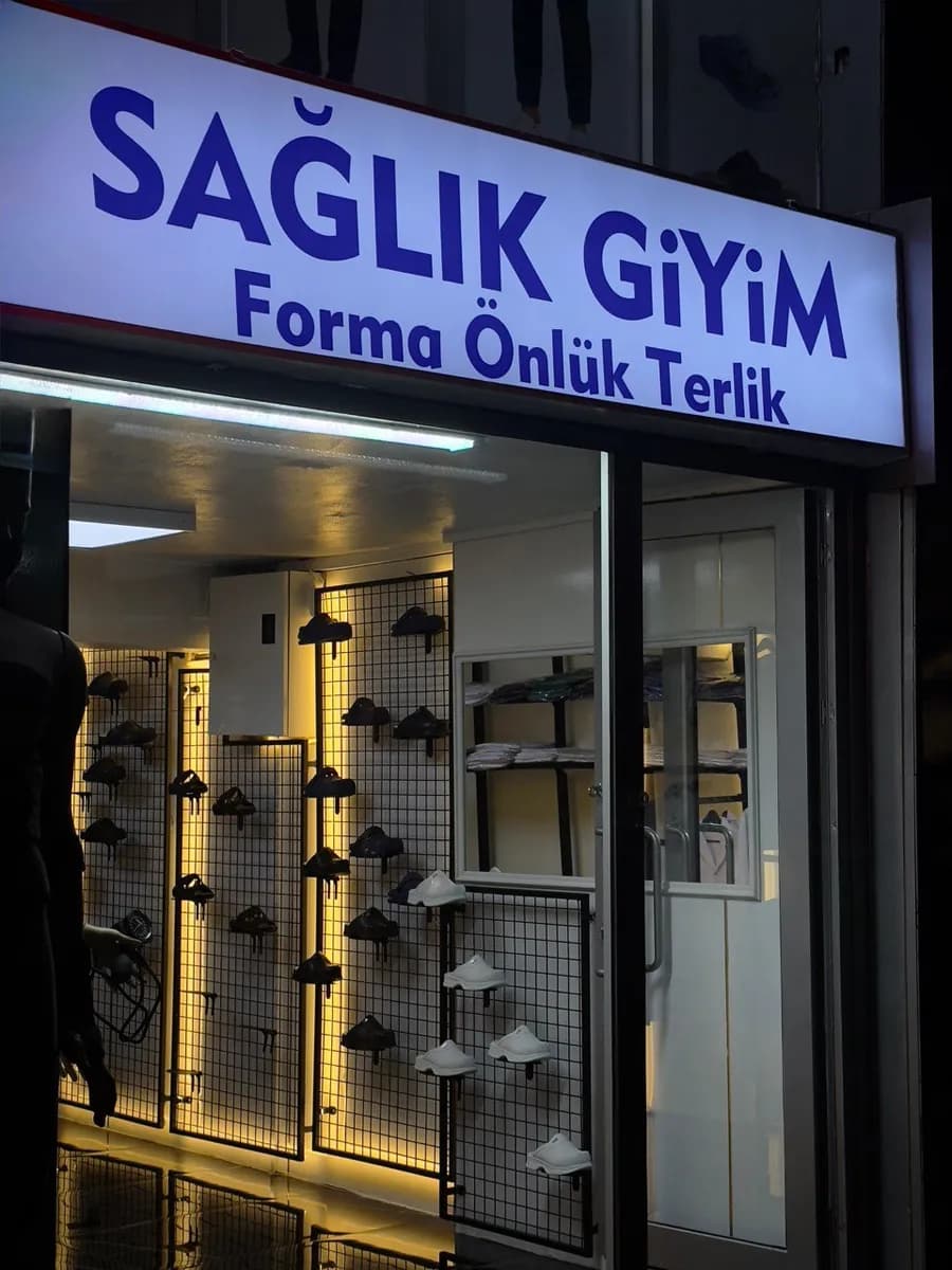 SAĞLIK GİYİM Şişli • Doktor & Hemşire Forması — Medical Equipment & Supplies in Istanbul