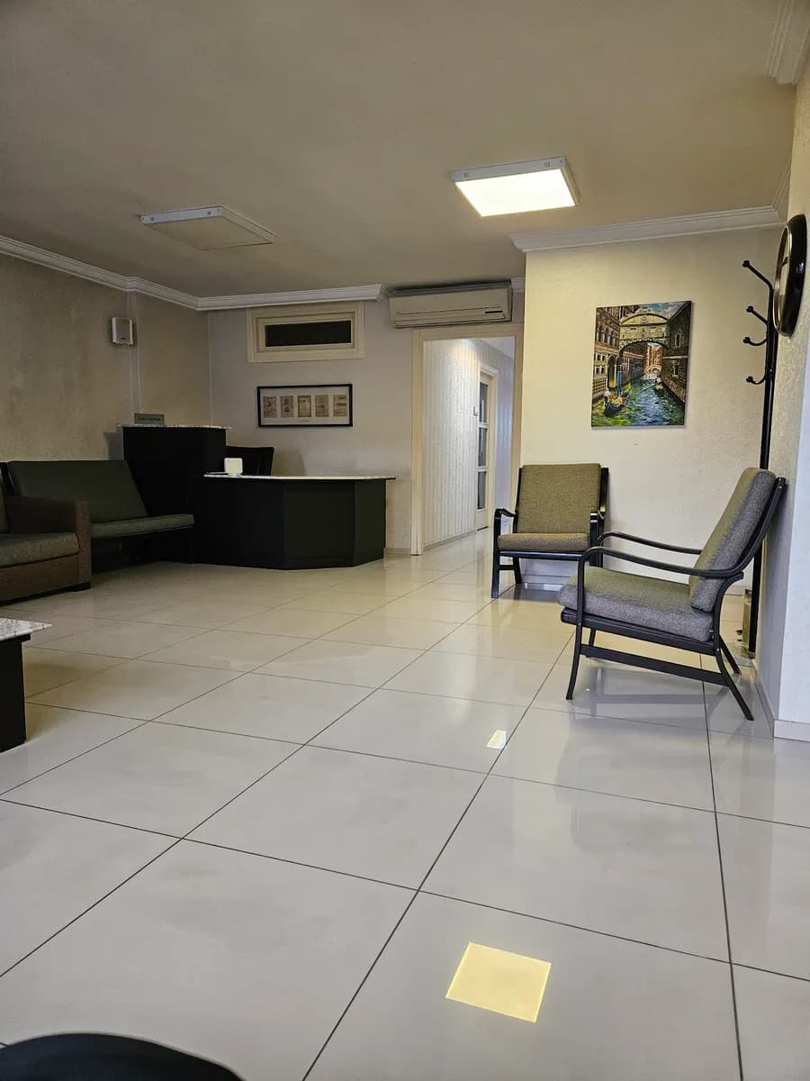 Kardiyolog Dr.Daryuş Gaffari — Cardiology & Heart Care in Istanbul