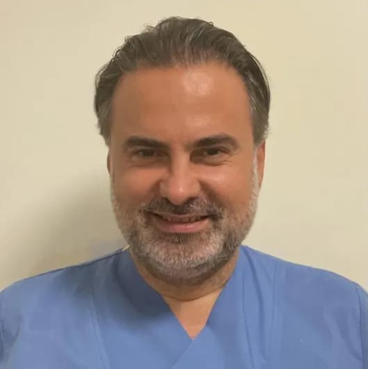 Doç. Dr. Kaan Meriç, Radyoloji — Oncology & Cancer Care in Istanbul