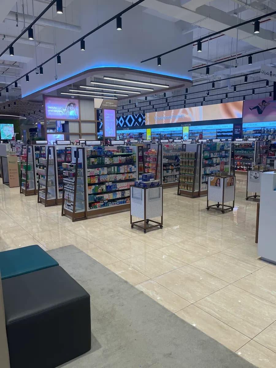 Health & Glow Pharmacy — صورة 7