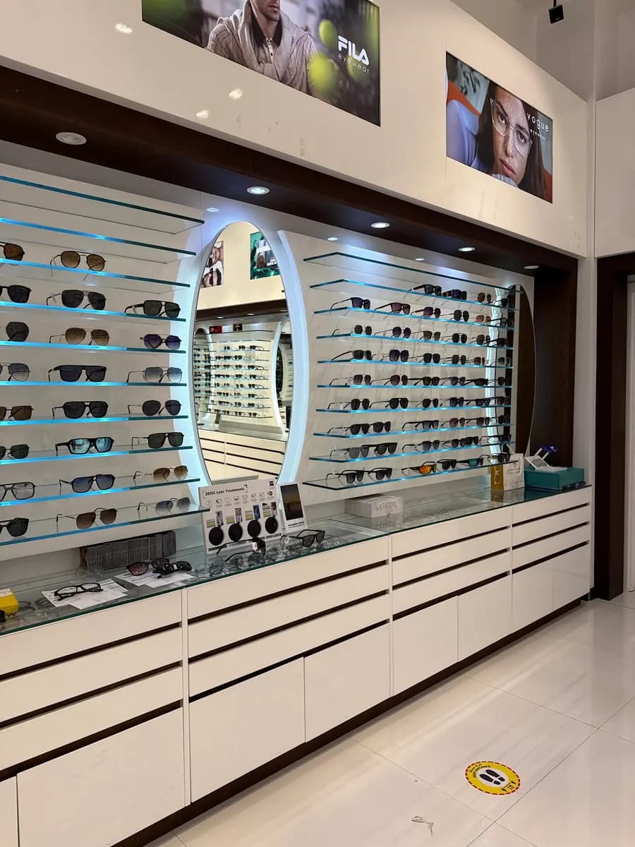 King Opticals — صورة 6