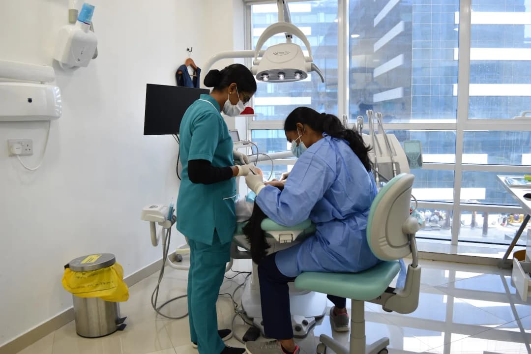 Pearly White Dental Clinic — صورة 8