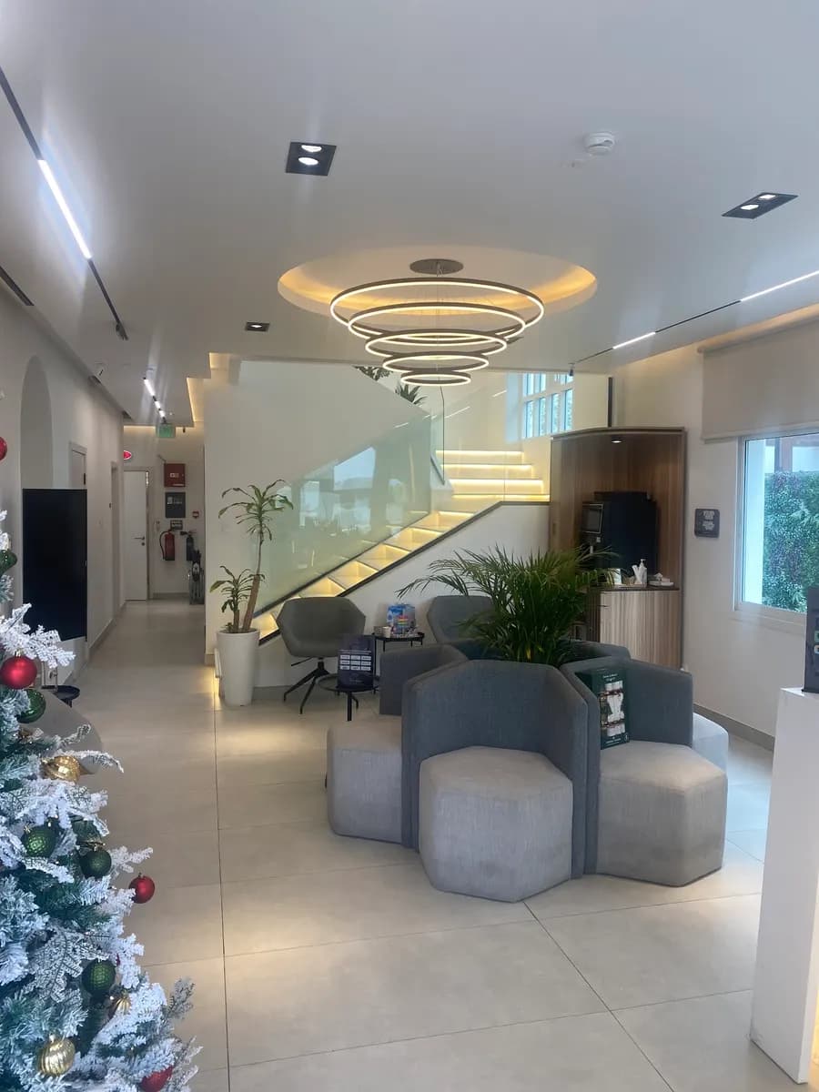 Smile Avenue Dental And Aesthetic Clinic — صورة 8