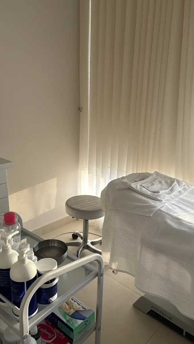 L M A Clinic — صورة 8
