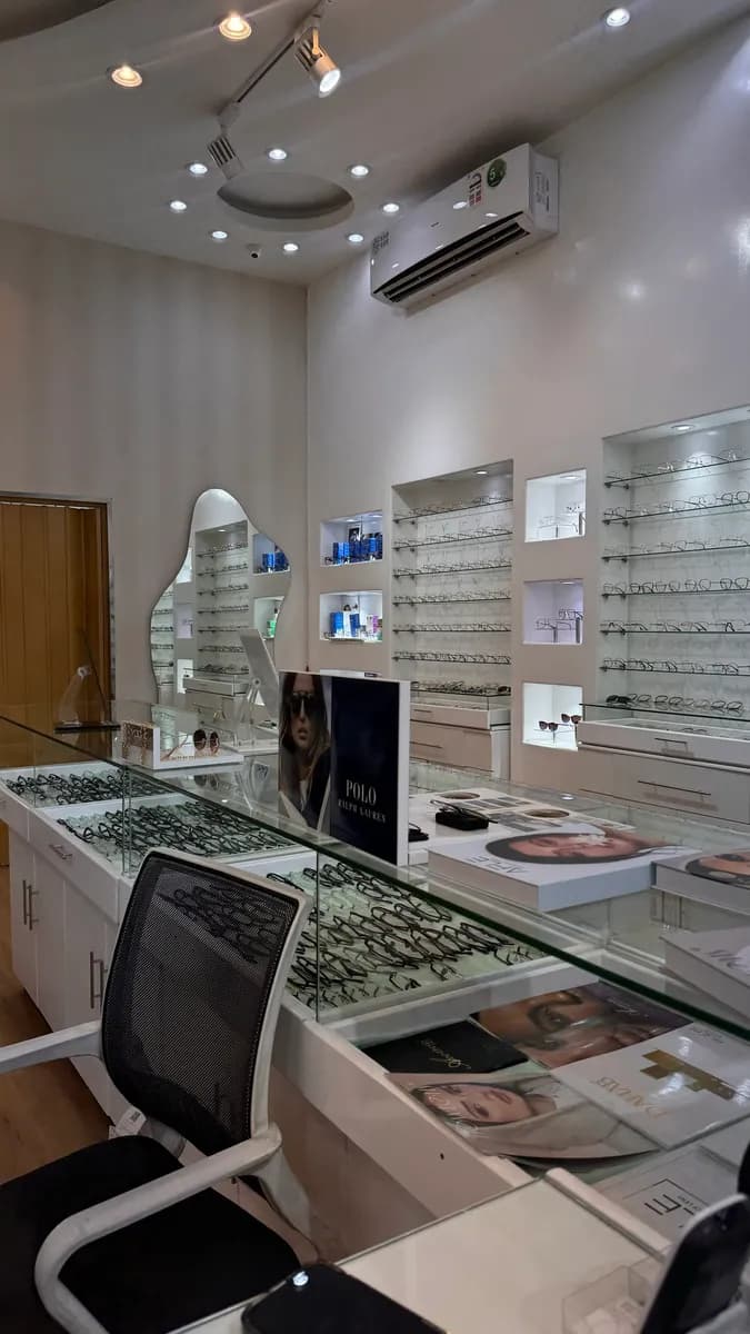 Sight Care Center — صورة 3