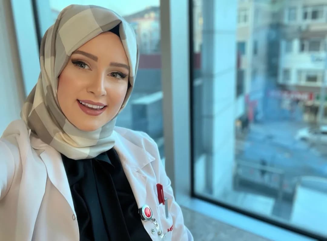 Berra Baş (Uzman Klinik Psikolog, Lisanslı Psikoterapist). İstanbul Bahçelievler — Mental Health & Psychology in Istanbul