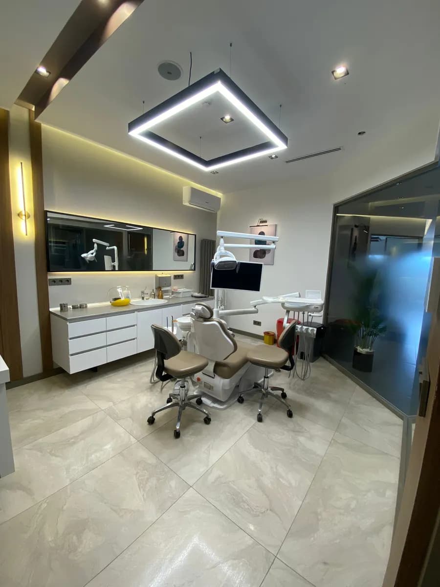 İdea Dental Clinic | dental implant | hollywood smile | gülüş tasarımı | ortodonti diş tedavisi | diş estetiği beyazlatma — Dental Clinics in Istanbul