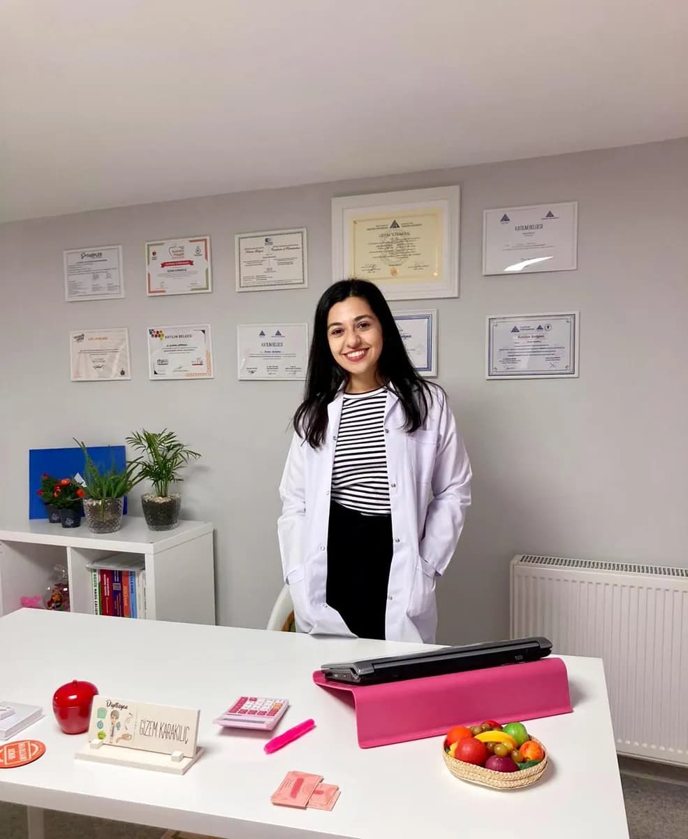 Diyetisyen Gizem Karakılıç Beslenme ve Diyet Danışmanlığı — Nutrition & Dietetics in Istanbul