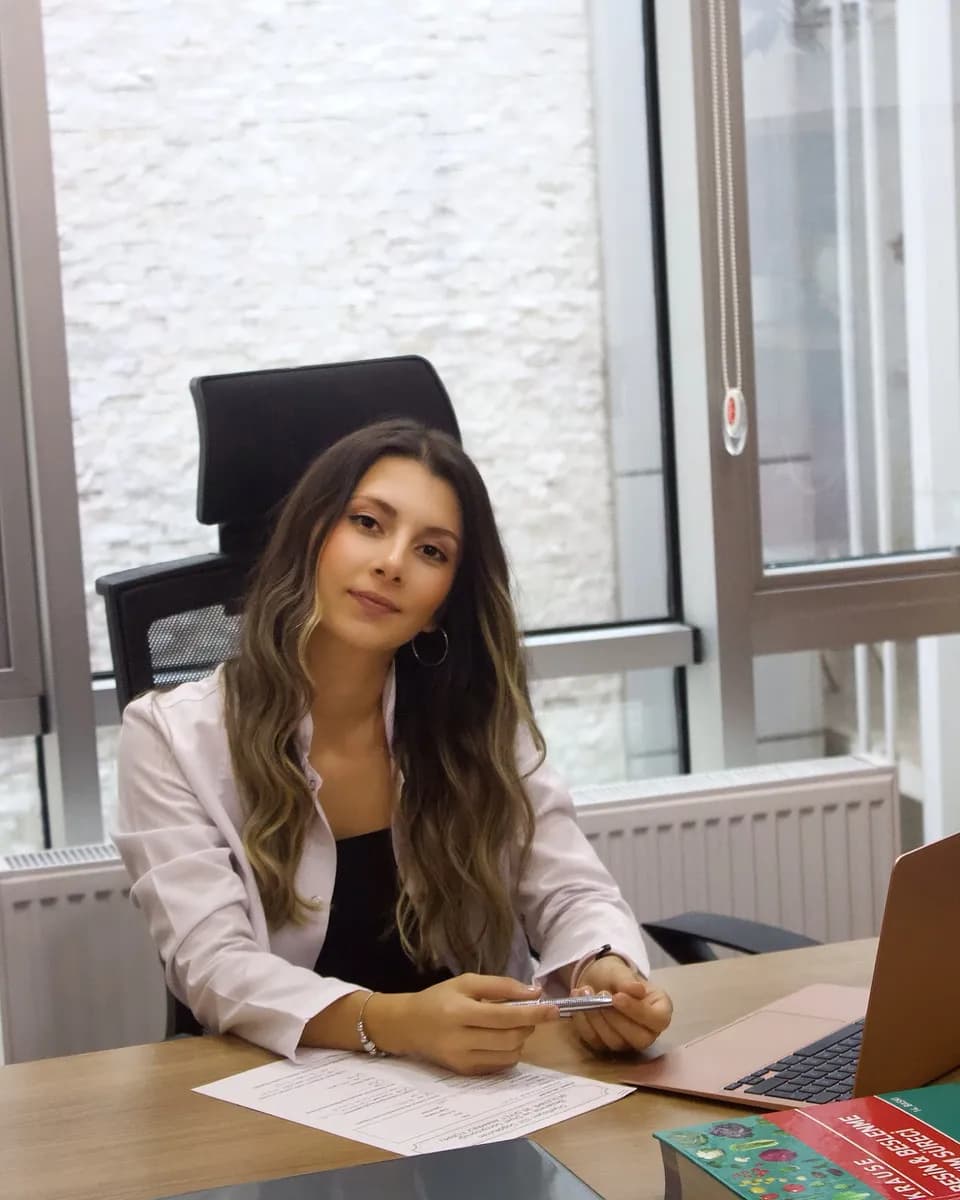 Diyetisyen Elif Dağdeviren Beslenme ve Diyet Danışmanlığı