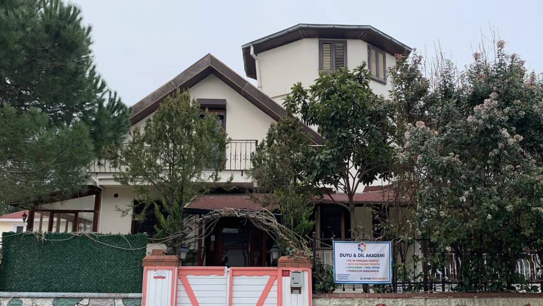 Duyu Dil Akademi — Physiotherapy & Rehabilitation in Istanbul