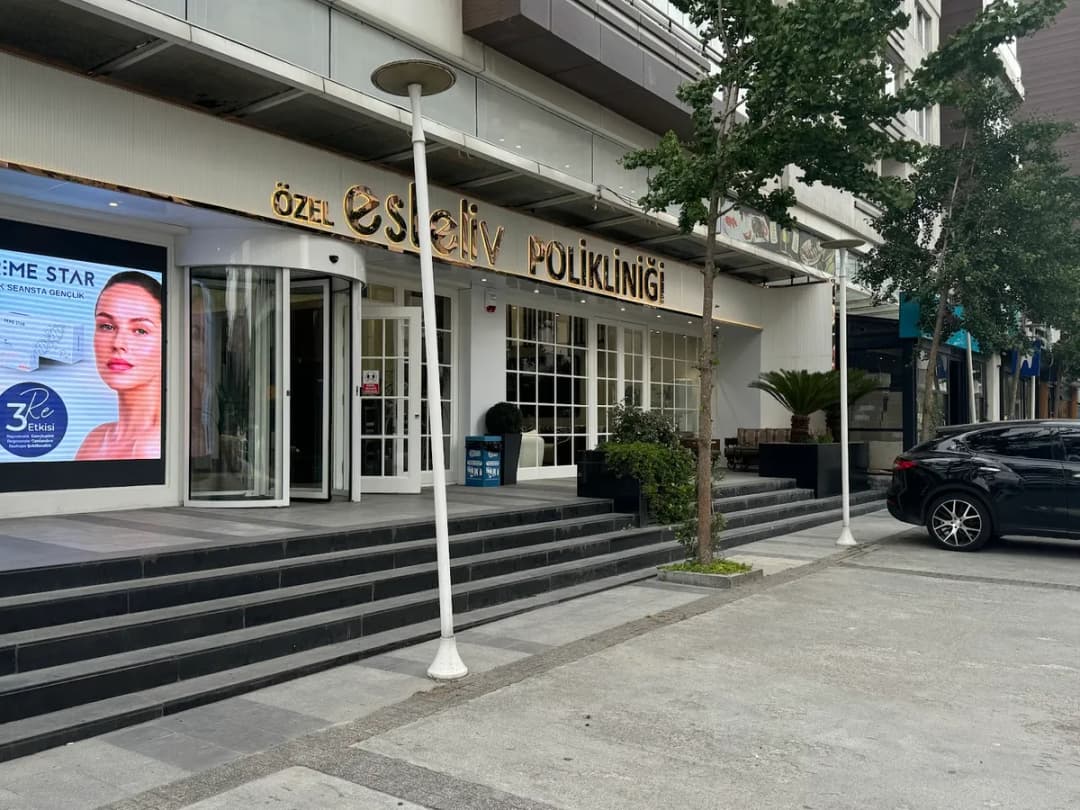 Özel Esteliv Polikliniği/Beylikdüzü | Botoks,Dudak Dolgusu,Gençlik Aşısı,PRP, Saç ve Kaş Ekimi,Epilasyon,Mezoterapi,Kök Hücre