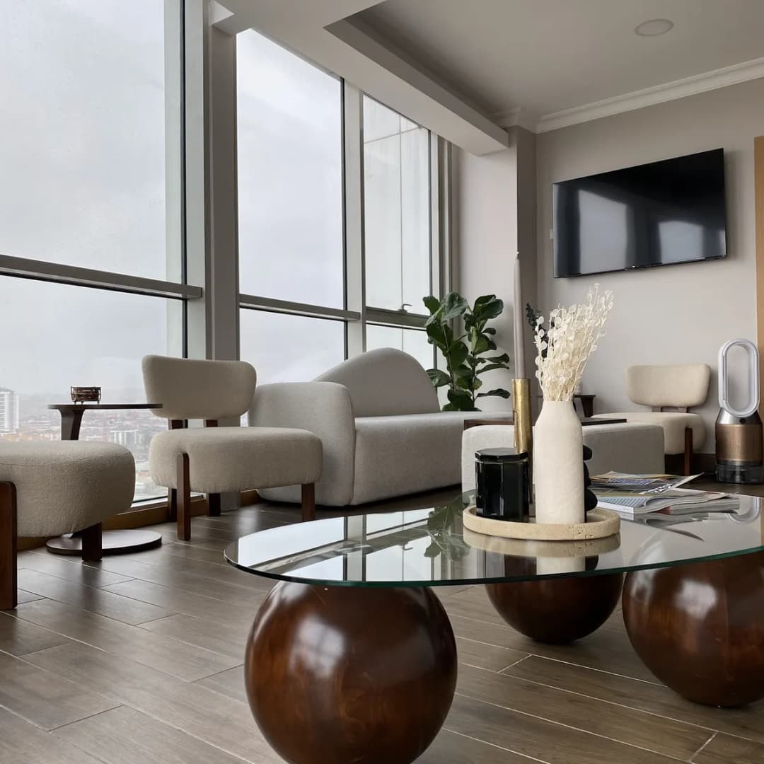 Dr. Emre Güvercin Estetik ve Plastik Cerrahi Muayenehanesi — Cosmetic & Plastic Surgery in Istanbul