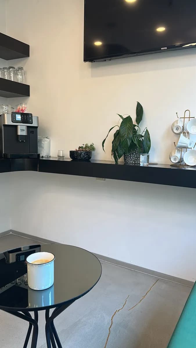 Kadıköy Diş Hekimi Nazan Nur Arık | TMJ - Çene Eklem Tedavisi — Dental Clinics in Istanbul