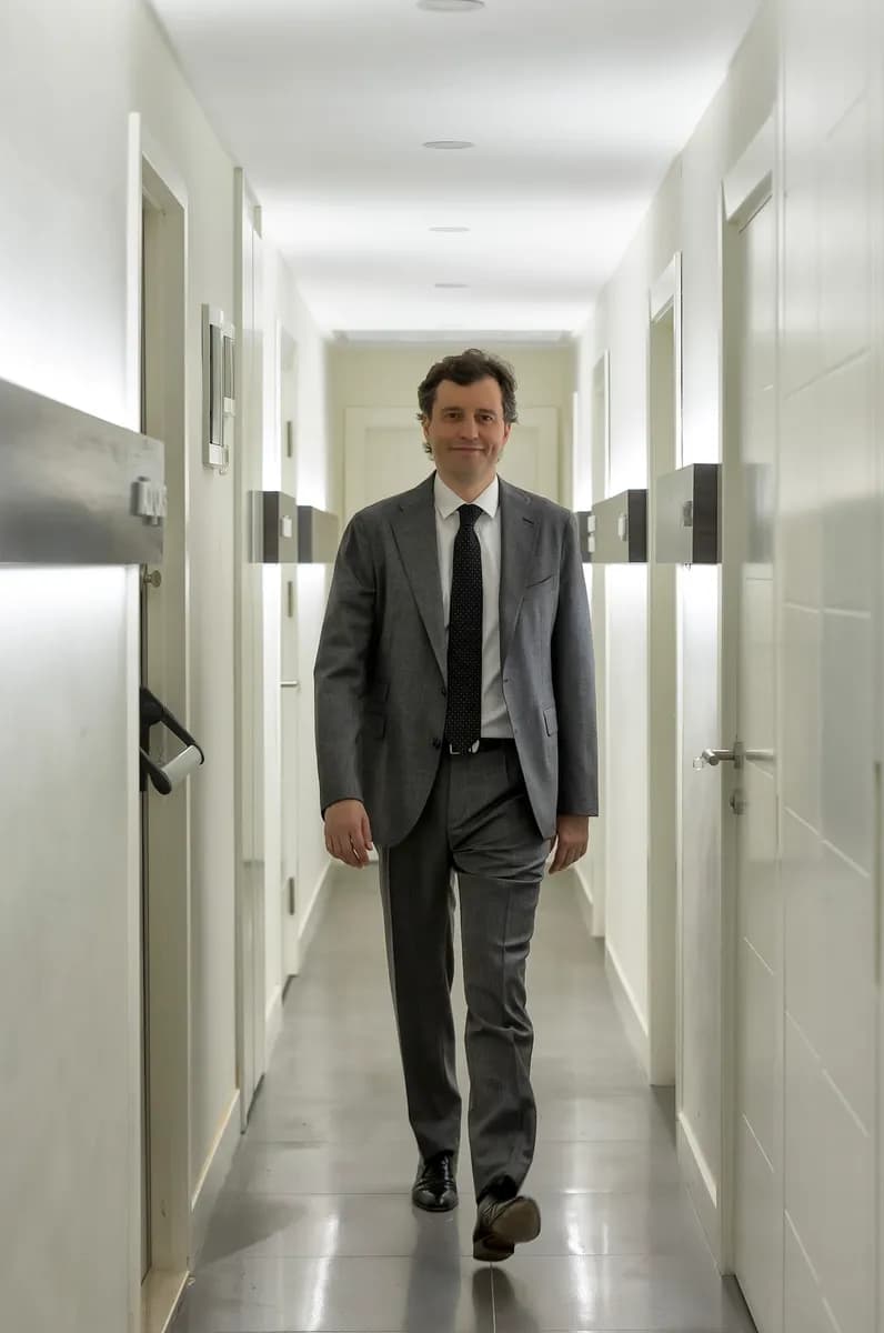 Dr. Barış Sönmez — Eye Care & Ophthalmology in Istanbul