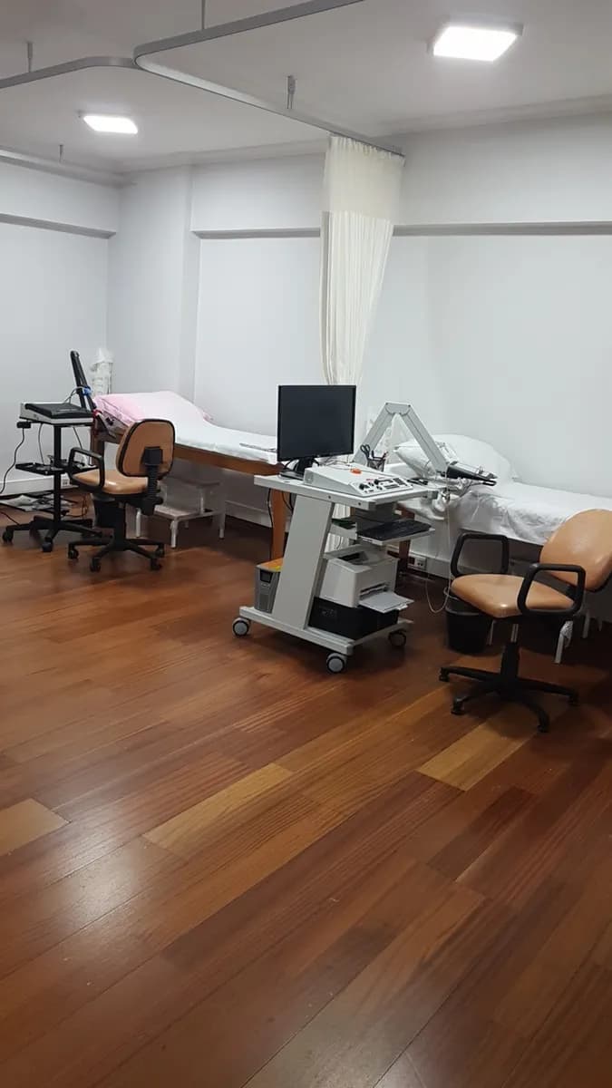 Doç. Dr. Fikret Aysal (İstanbul EEG-EMG) — Neurology & Brain Health in Istanbul