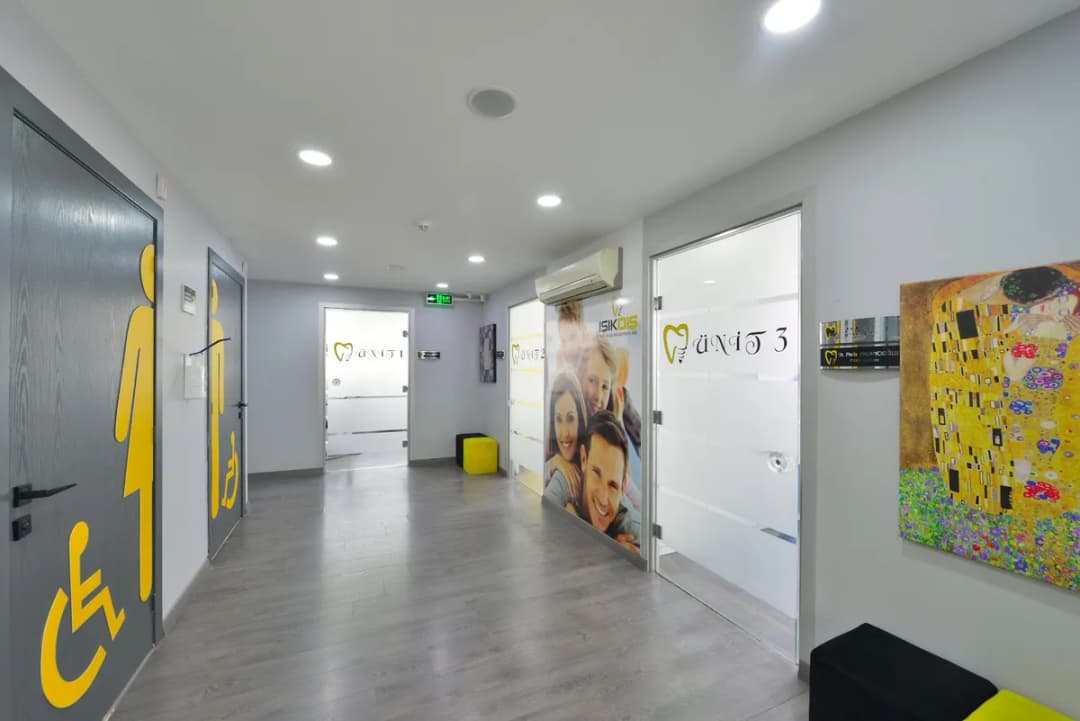 Işık Diş Ağız ve Diş Sağlığı Polikliniği ( Dental Health Clinic) Bakırköy Şubesi — Dental Clinics in Istanbul