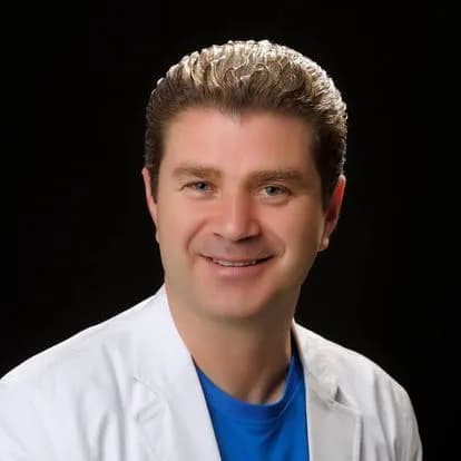 Dr. Öğr. Üyesi Enver Akbaş, GASTROENTEROLOJİ KLİNİĞİ, İSTANBUL