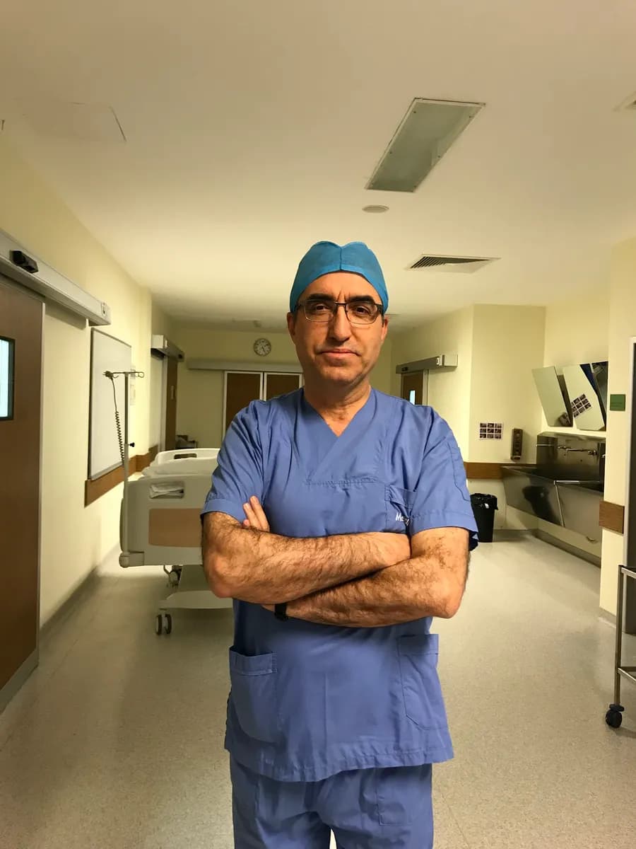 Prof. Dr. M. İhsan Karaman, Üroloji Uzmanı, Ürolog, Üroloji Profesörü — Urology in Istanbul