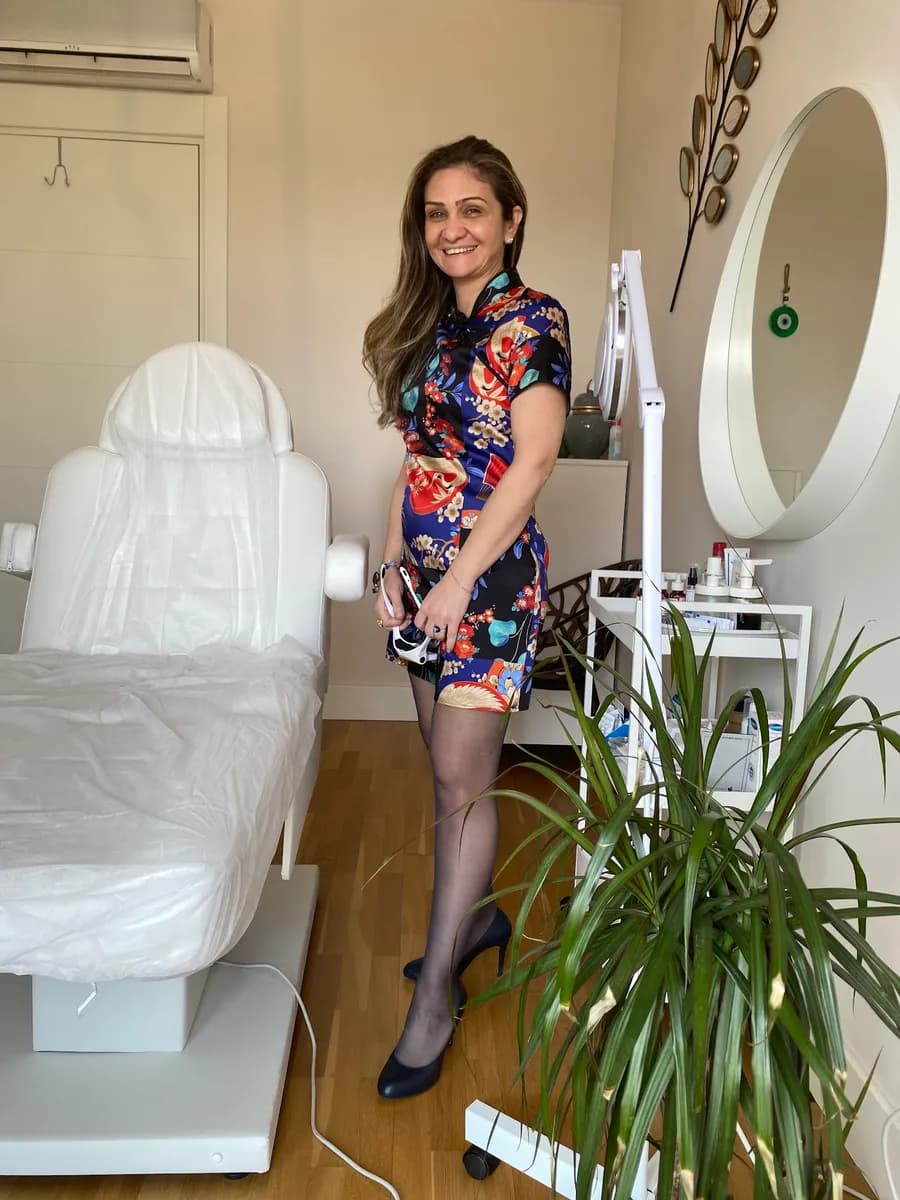 Prof. Dr. Gülşen Tükenmez Demirci, Dermatoloji — Dermatology & Skin Care in Istanbul