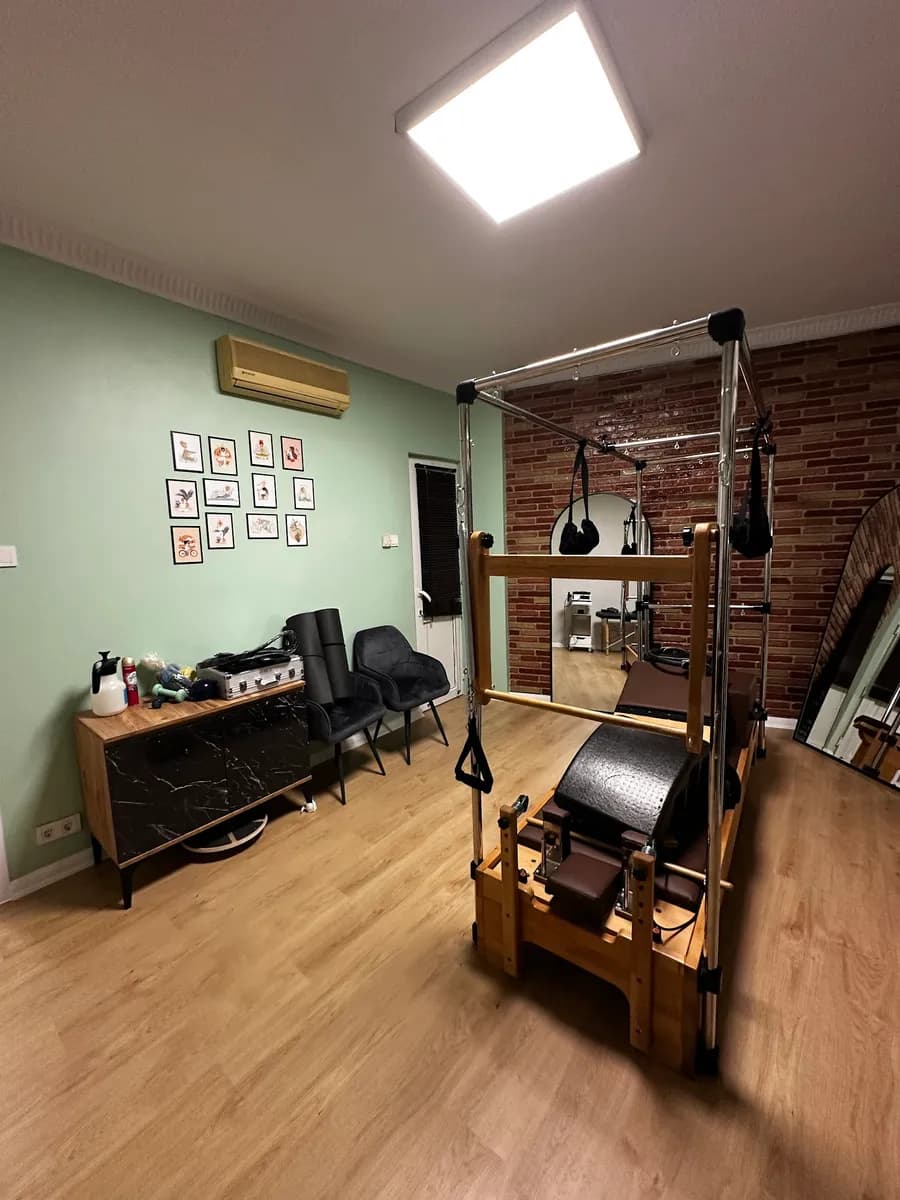 Mecidiyeköy Fizyoterapist Hanlar Can Kolay — Physiotherapy & Rehabilitation in Istanbul