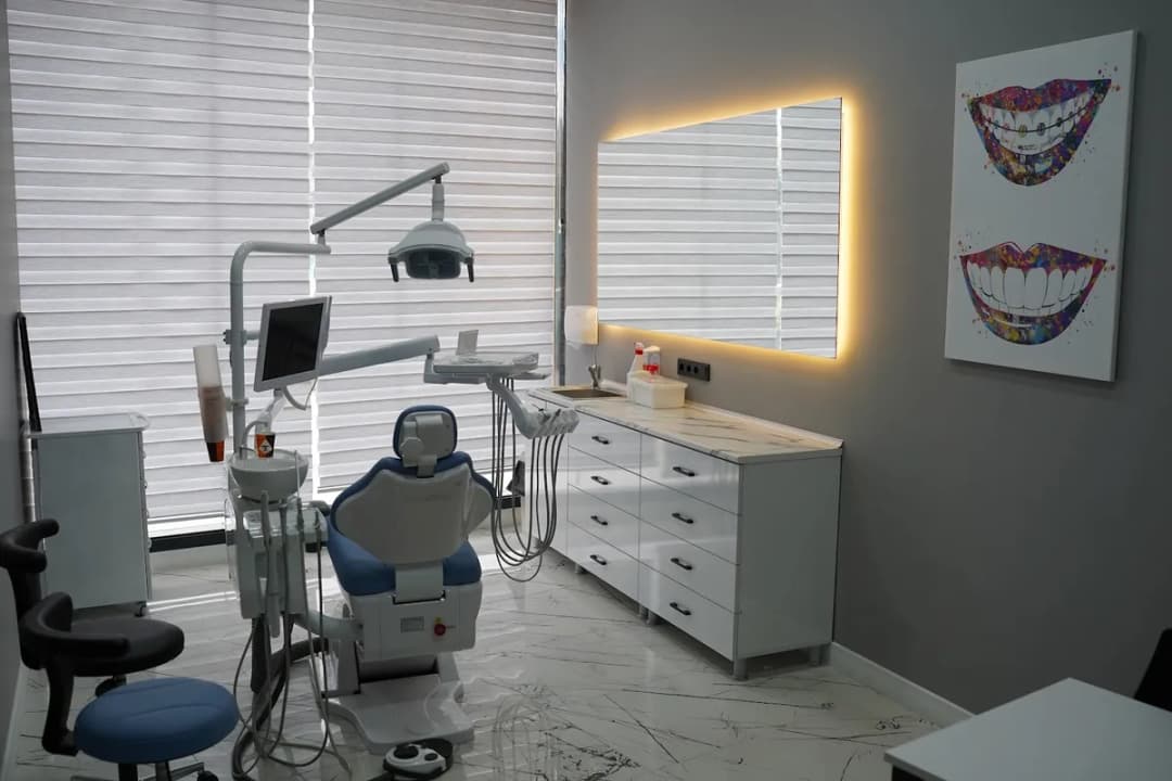 Klinik Çimen Ağız ve Diş Sağlığı Polikliniği — Dental Clinics in Istanbul