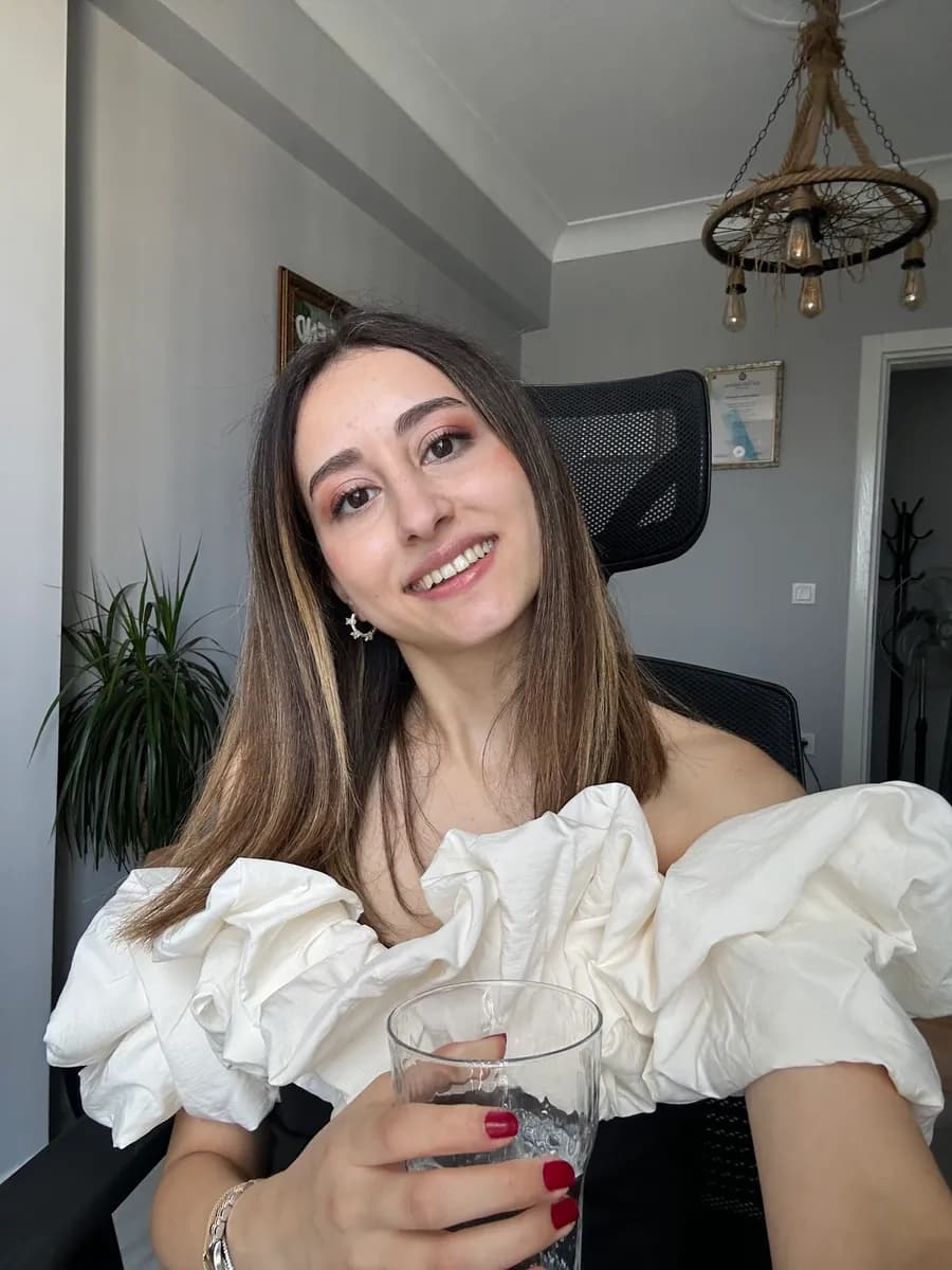 Diyetisyen Beyza Karakurt — Nutrition & Dietetics in Istanbul