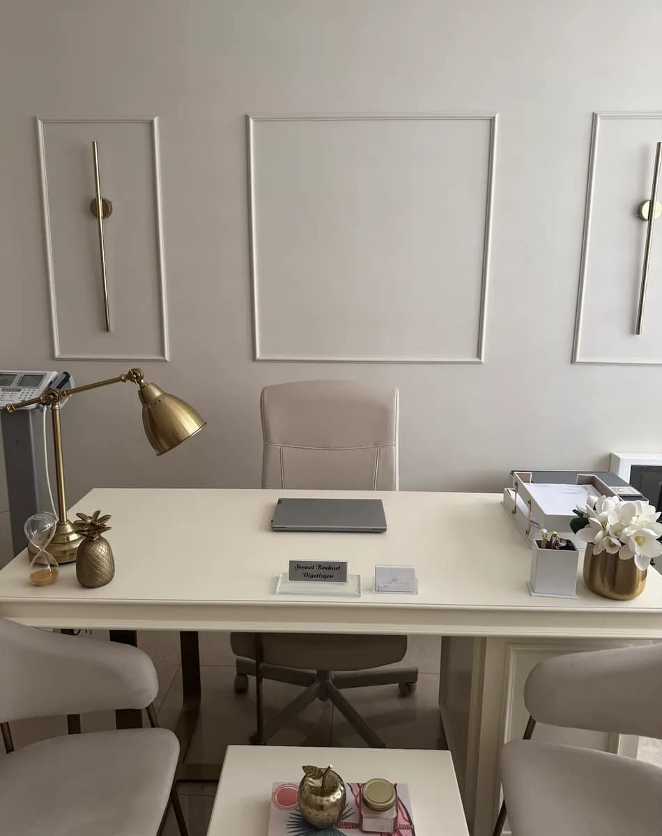 Uzman Diyetisyen Şevval Bozkurt Beslenme ve Diyet Danışmanlığı — Nutrition & Dietetics in Istanbul